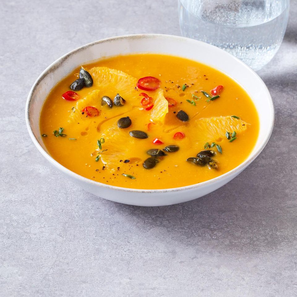Kürbis-Orangen-Suppe Rezept - [ESSEN UND TRINKEN]
