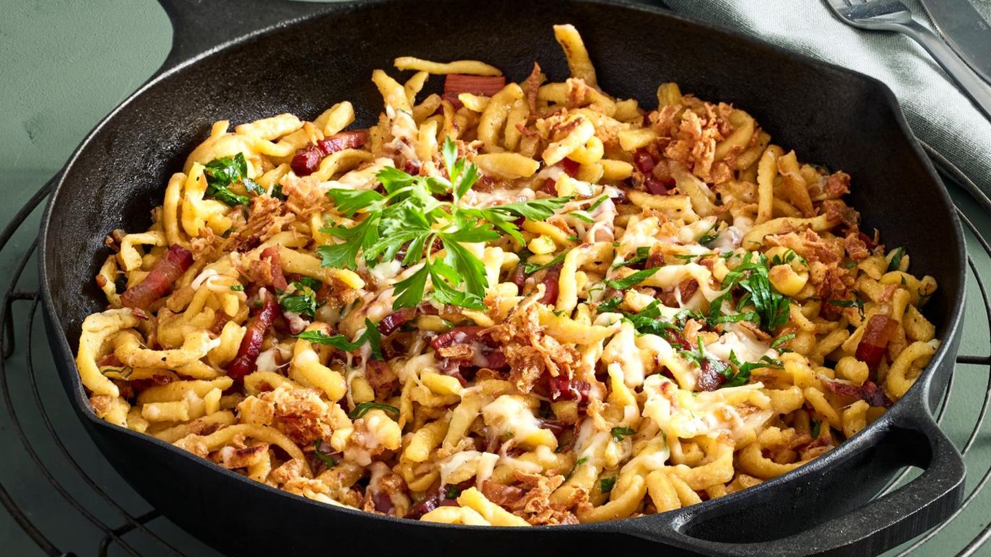 Käsespätzle mit Speck: schnell & einfach