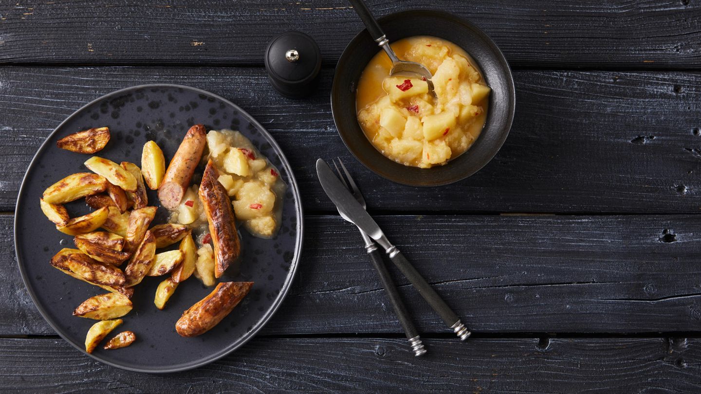 Bratwurst mit Apfel-Birnen-Kompott: Thermomix ® Rezept