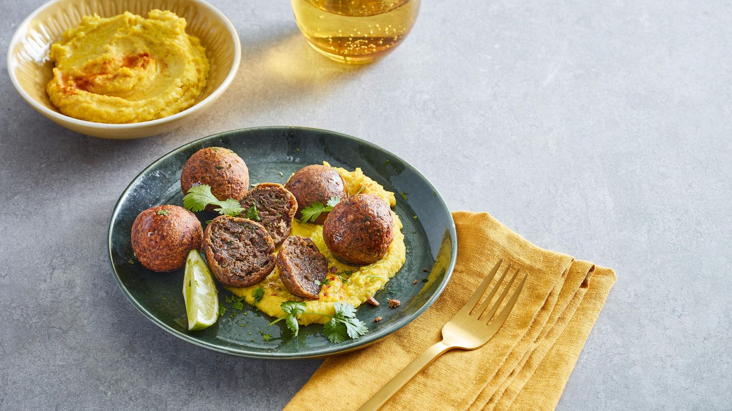 Fritterte Linsenbällchen mit Curry-Hummus Rezept