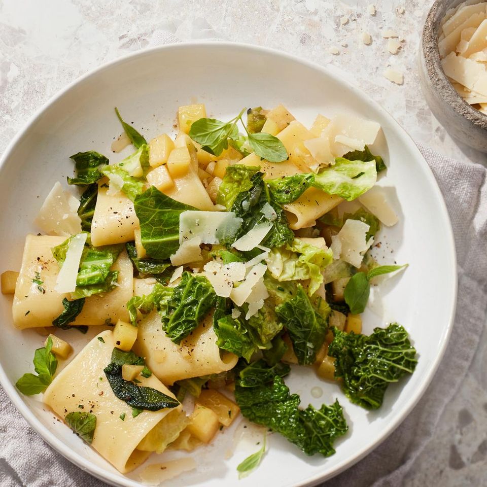 Paccheri mit Kartoffelgemüse Rezept - [ESSEN UND TRINKEN]