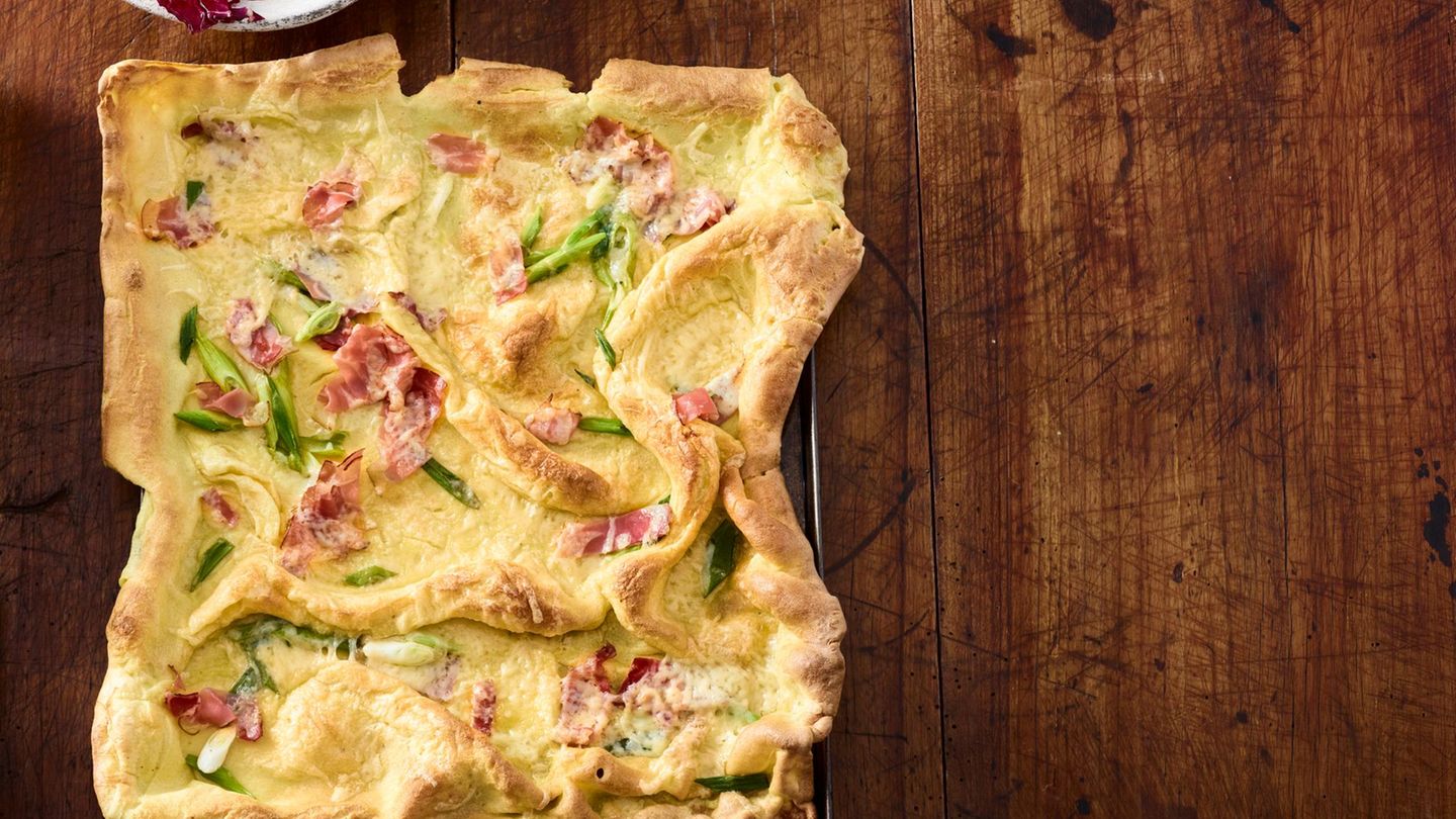 Pfannkuchen vom Blech Rezept - [ESSEN UND TRINKEN]