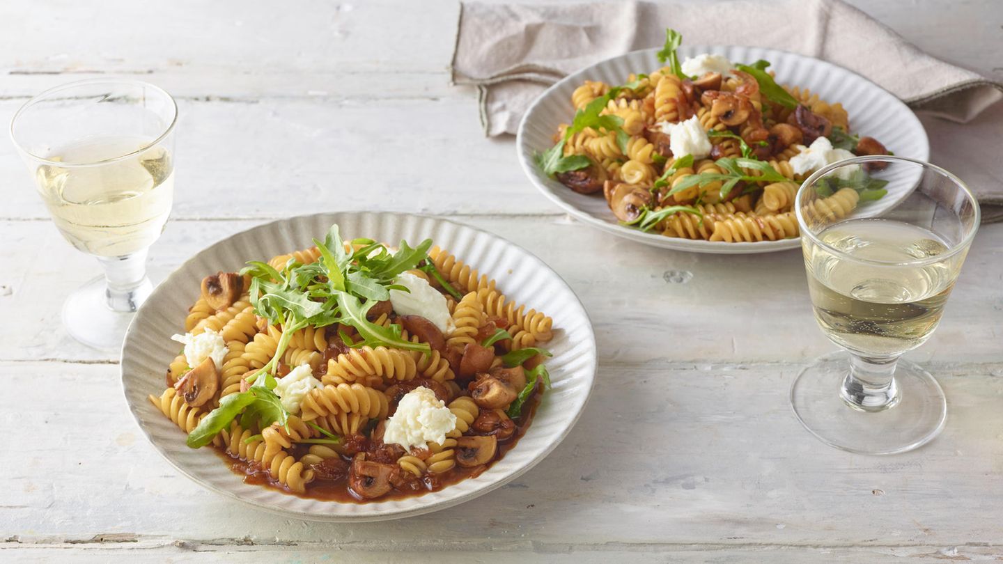 Zwiebel-Pilz-Pasta Rezept - [ESSEN UND TRINKEN]