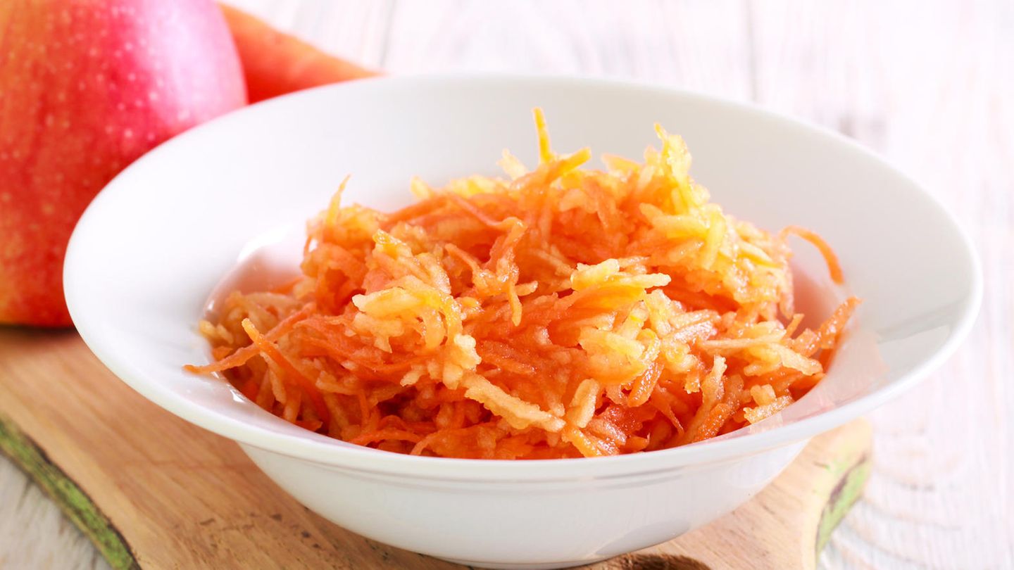 Apfel-Möhren-Salat: schnell und einfach