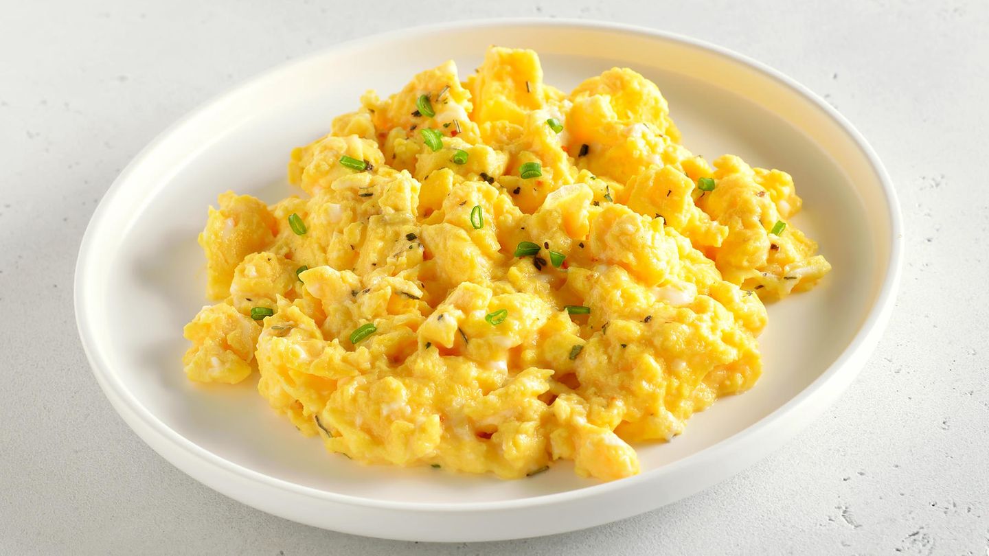 Rührei: Rezept für den Frühstücksklassiker
