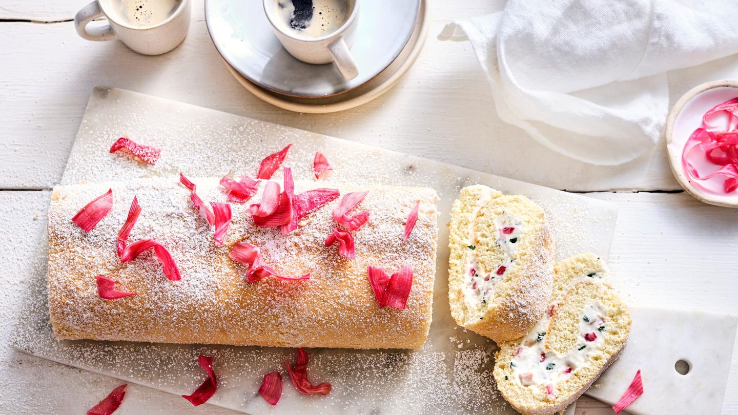 Rhabarber-Mascarpone-Rolle Rezept