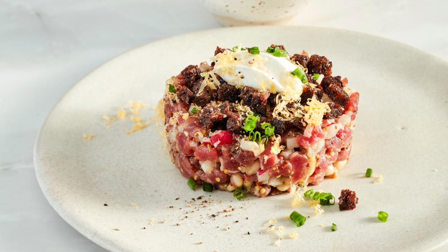 Rindertatar mit gebeiztem Eigelb Rezept