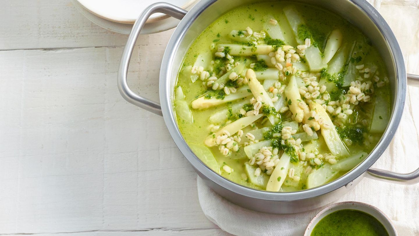 Kohlrabi-Spargel-Graupen-Eintopf Rezept - [ESSEN UND TRINKEN]