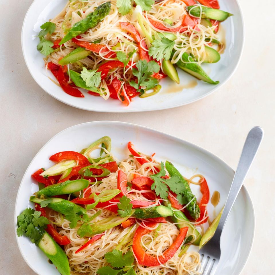 Asia-Spargelsalat Rezept - [ESSEN UND TRINKEN]