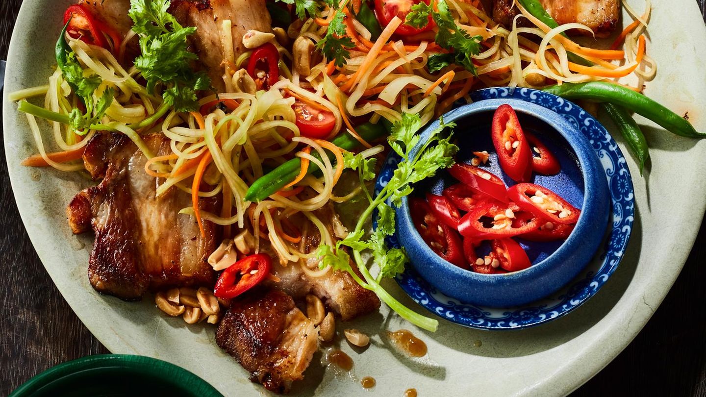 Grüner Papayasalat mit Schweinebauch Rezept
