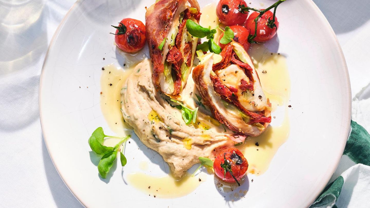 Poularden-Involtini mit Bohnenpüree und Ofentomaten Rezept