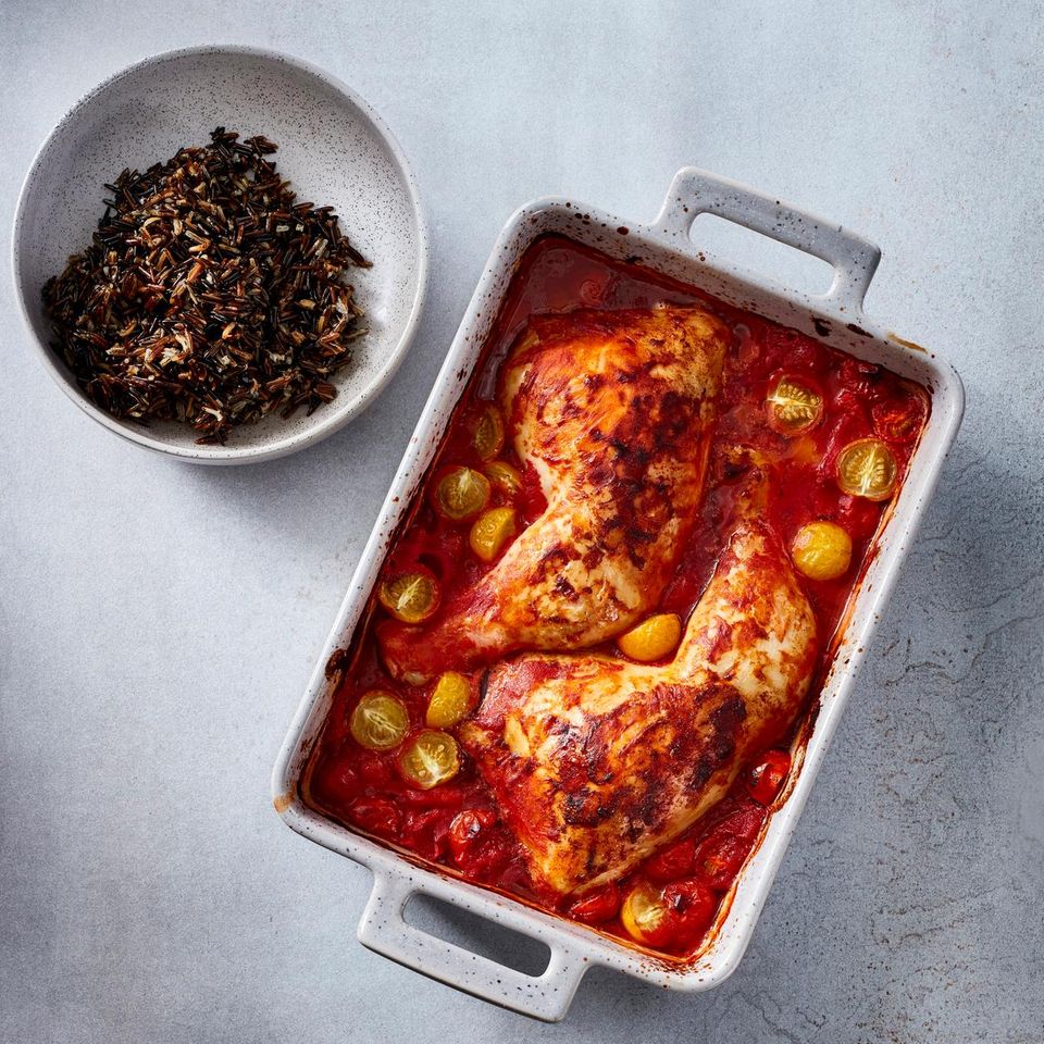 Paprika-Hähnchen auf Reis Rezept - [ESSEN UND TRINKEN]