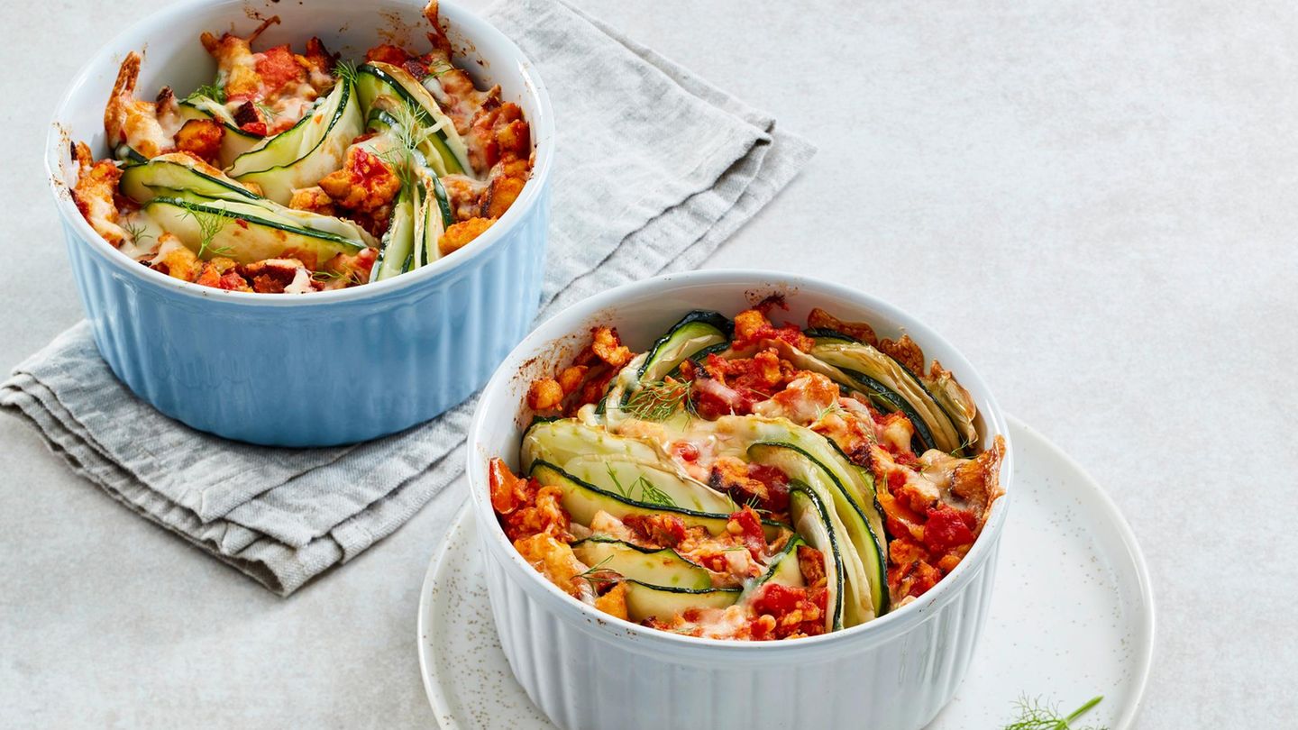 Zucchini-Fenchel-Gratin mit Tofu Rezept - [ESSEN UND TRINKEN]