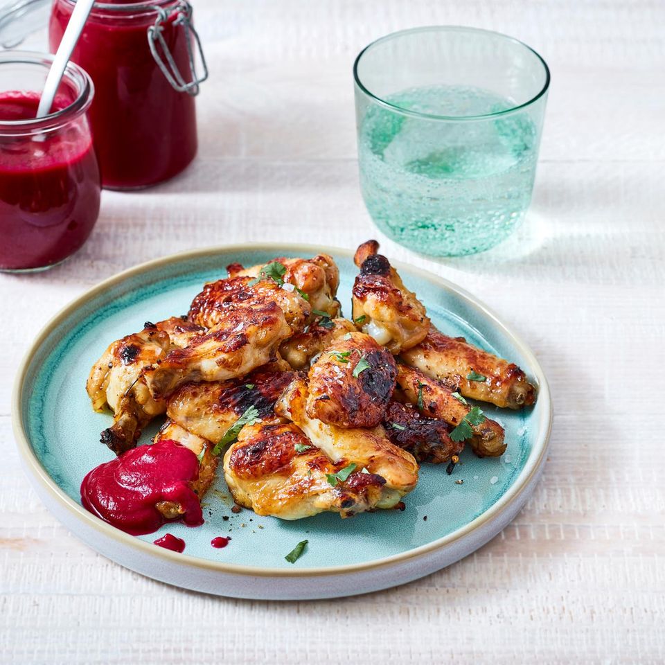 Chicken Wings mit Rote-Bete-Ketchup Rezept - [ESSEN UND TRINKEN]