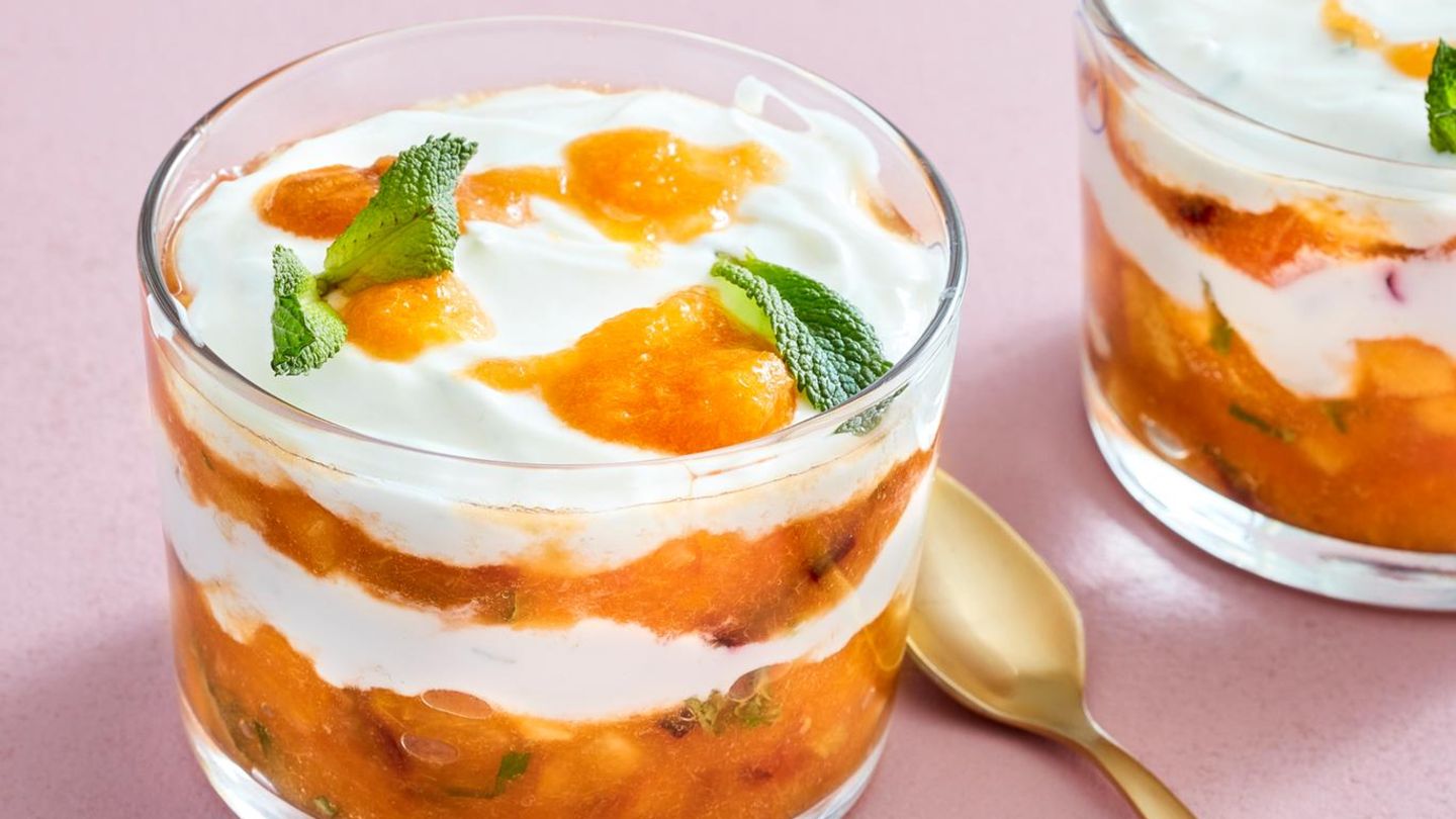 Steinobst-Limetten-Trifle Rezept
