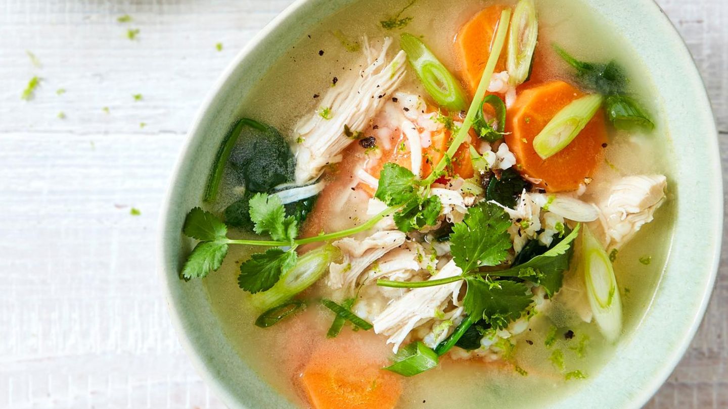 Limetten-Hähnchen-Suppe mit Gemüse Rezept