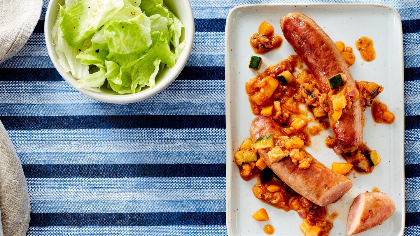 Bratwurst mit Ratatouille-Sauce Rezept
