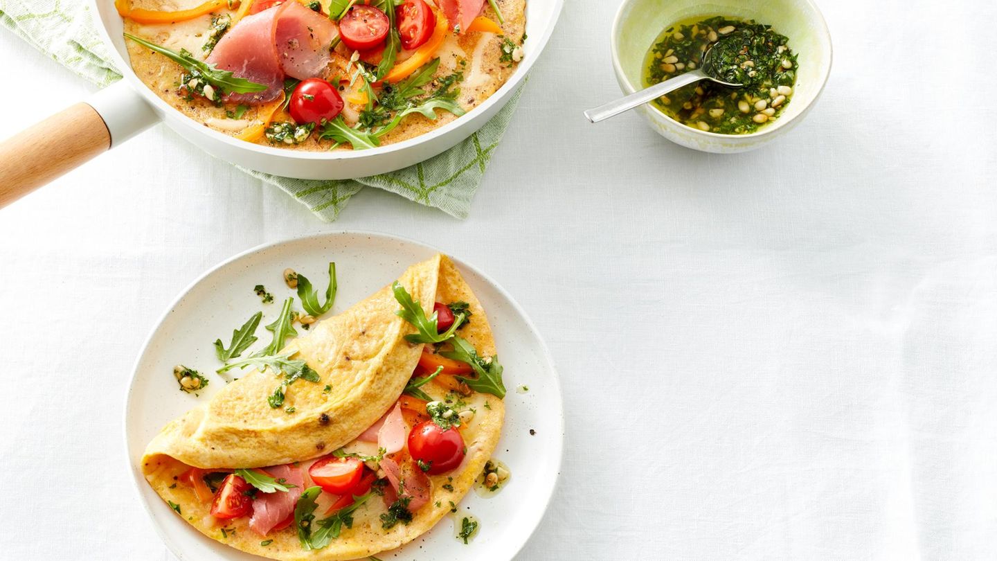 Käse-Omelett mit Kräuter-Pesto Rezept