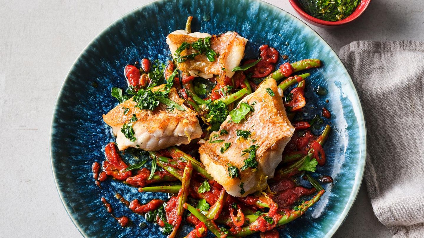 Rotbarsch mit Schmorbohnen Rezept - [ESSEN UND TRINKEN]