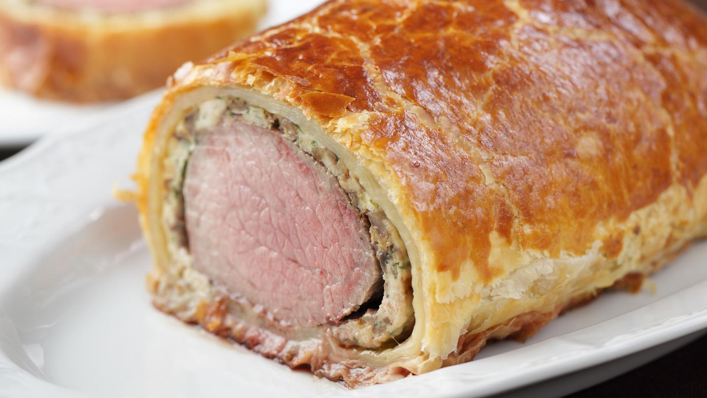 Schweinefilet im Blätterteig – so saftig