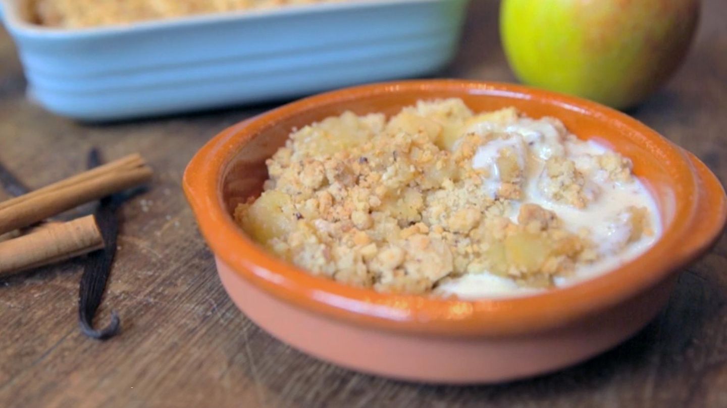 Rezept für Apple Crumble mit Vanillesauce Rezept