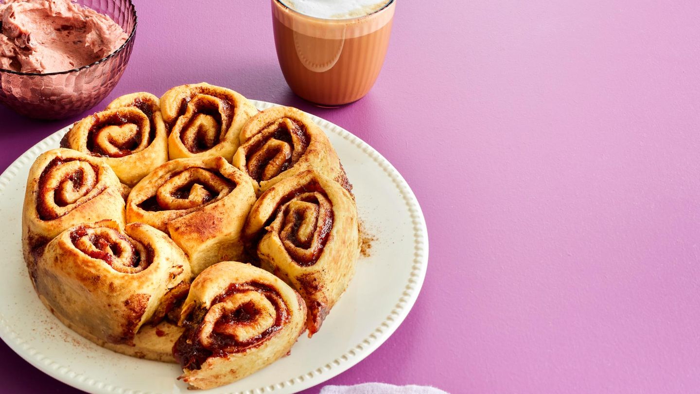 Zimtrollen mit Zwetschgenmus Rezept - [ESSEN UND TRINKEN]