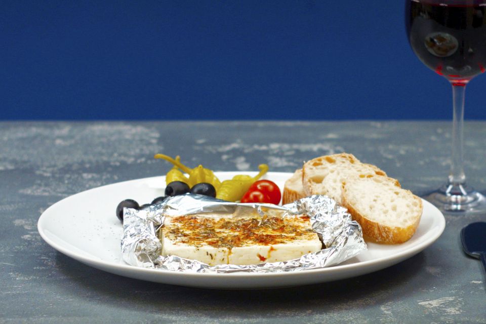Gebackener Schafskäse Rezept - [ESSEN UND TRINKEN]