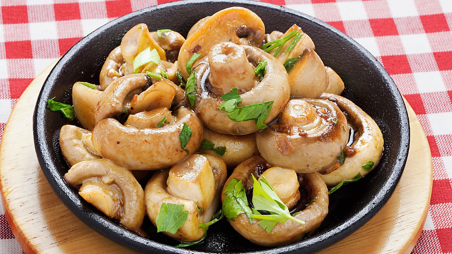 Knoblauch-Champignons Rezept