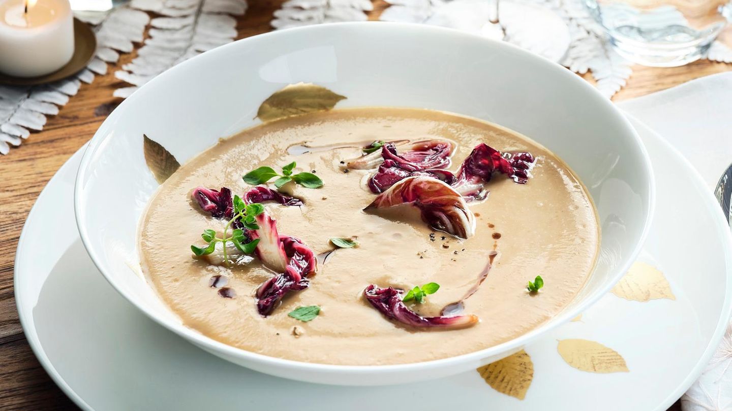 Maronen-Gewürz-Suppe mit Radicchio Rezept