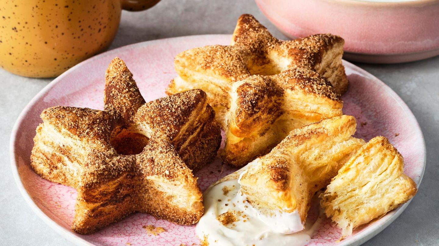 Blätterteigsterne mit Vanillequark Rezept - [ESSEN UND TRINKEN]