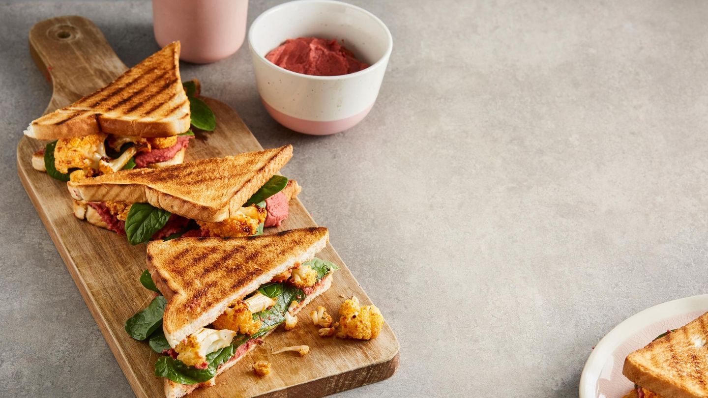 Blumenkohl-Sandwich mit Rote-Bete-Hummus Rezept