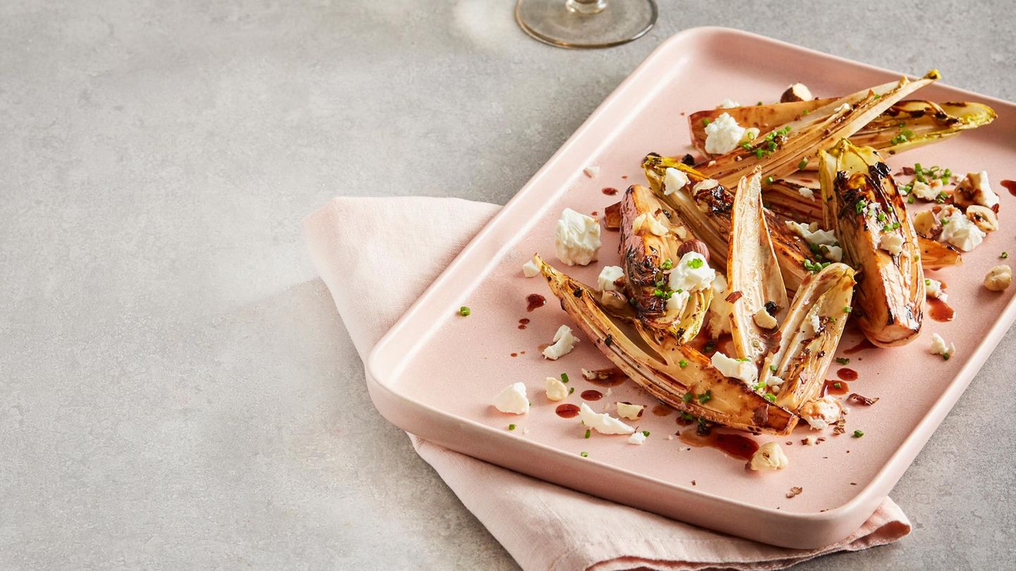 Chicorée süß-sauer mit Feta Rezept