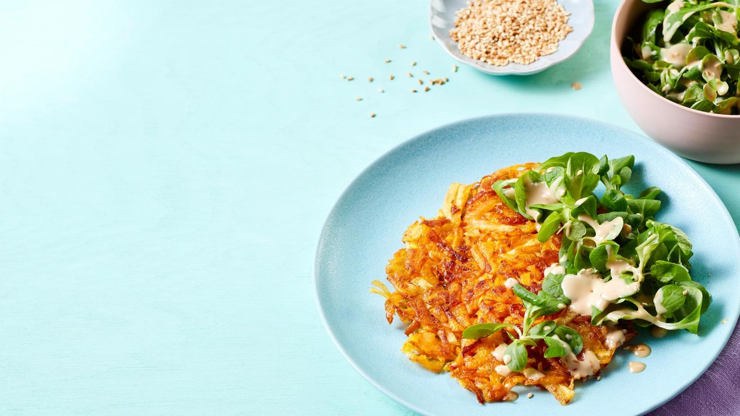Steckrüben-Rösti mit Feldsalat Rezept