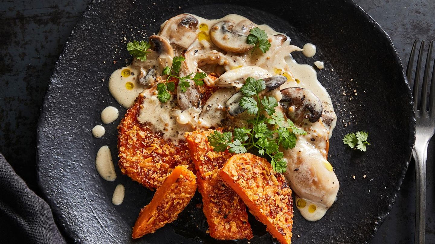 Süßkartoffelschnitzel mit Pilzrahm Rezept