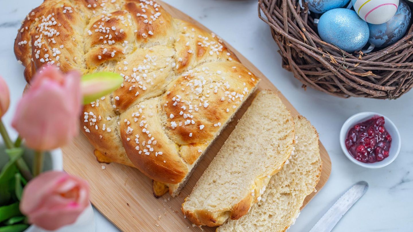 Osterzopf backen: das beste Rezept