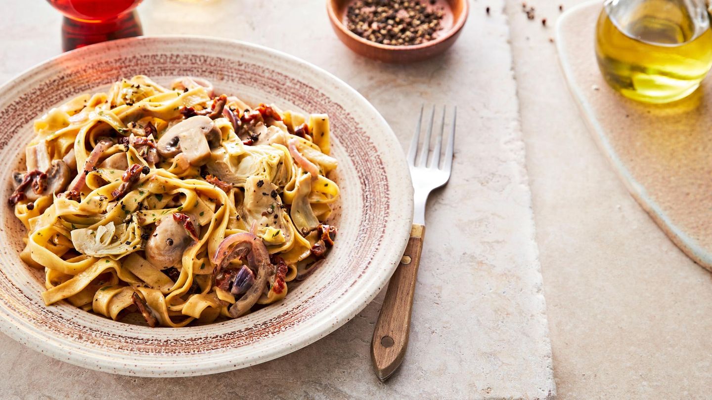 One-Pot-Pasta à la Crème mit Pilzen