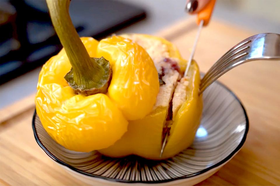 Gefüllte Paprika mit Couscous aus dem Ofen - [ESSEN UND TRINKEN]