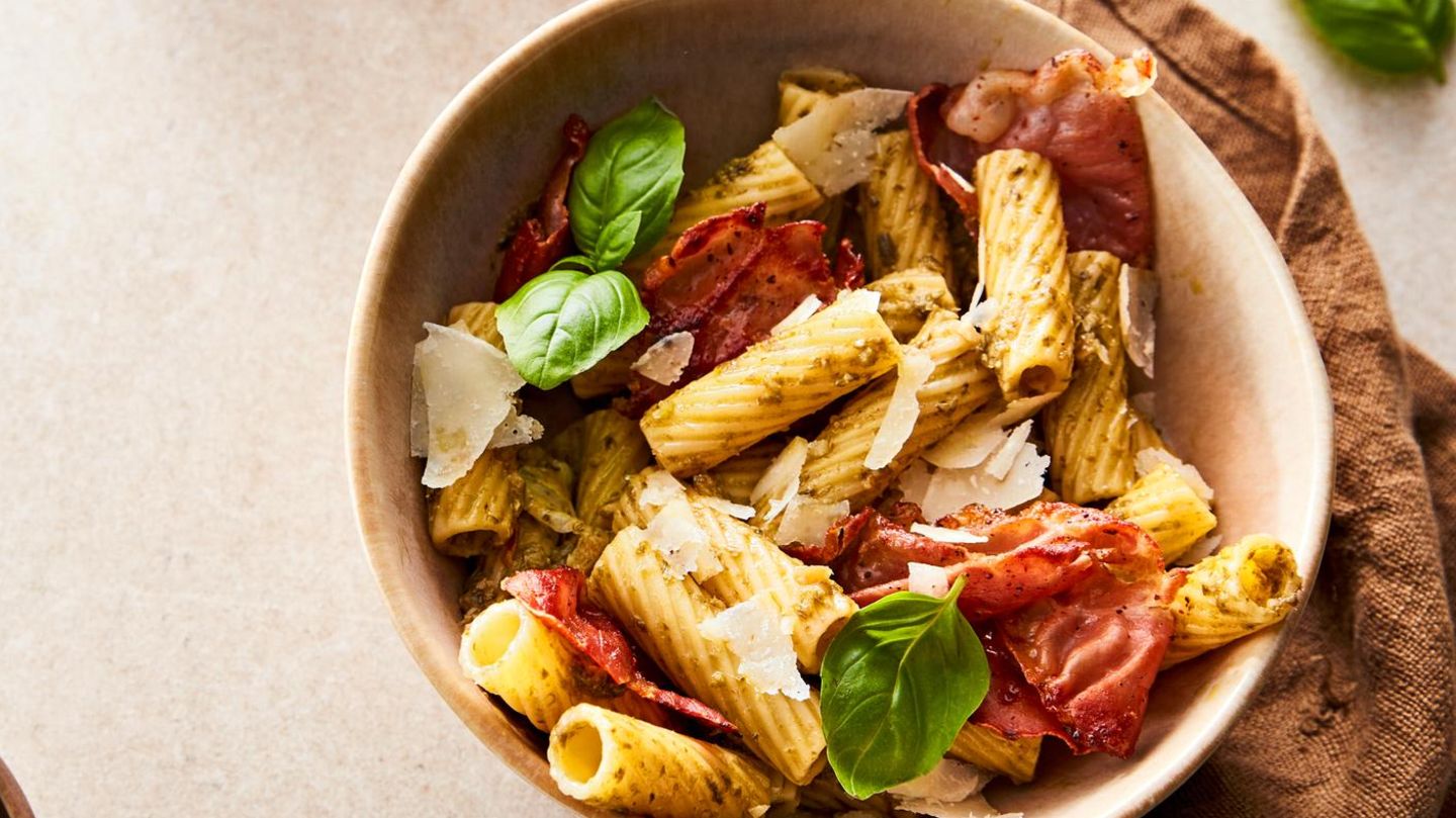 Schinken-Tortiglioni mit Bärlauch-Pesto: köstliches Nudelgericht im ...