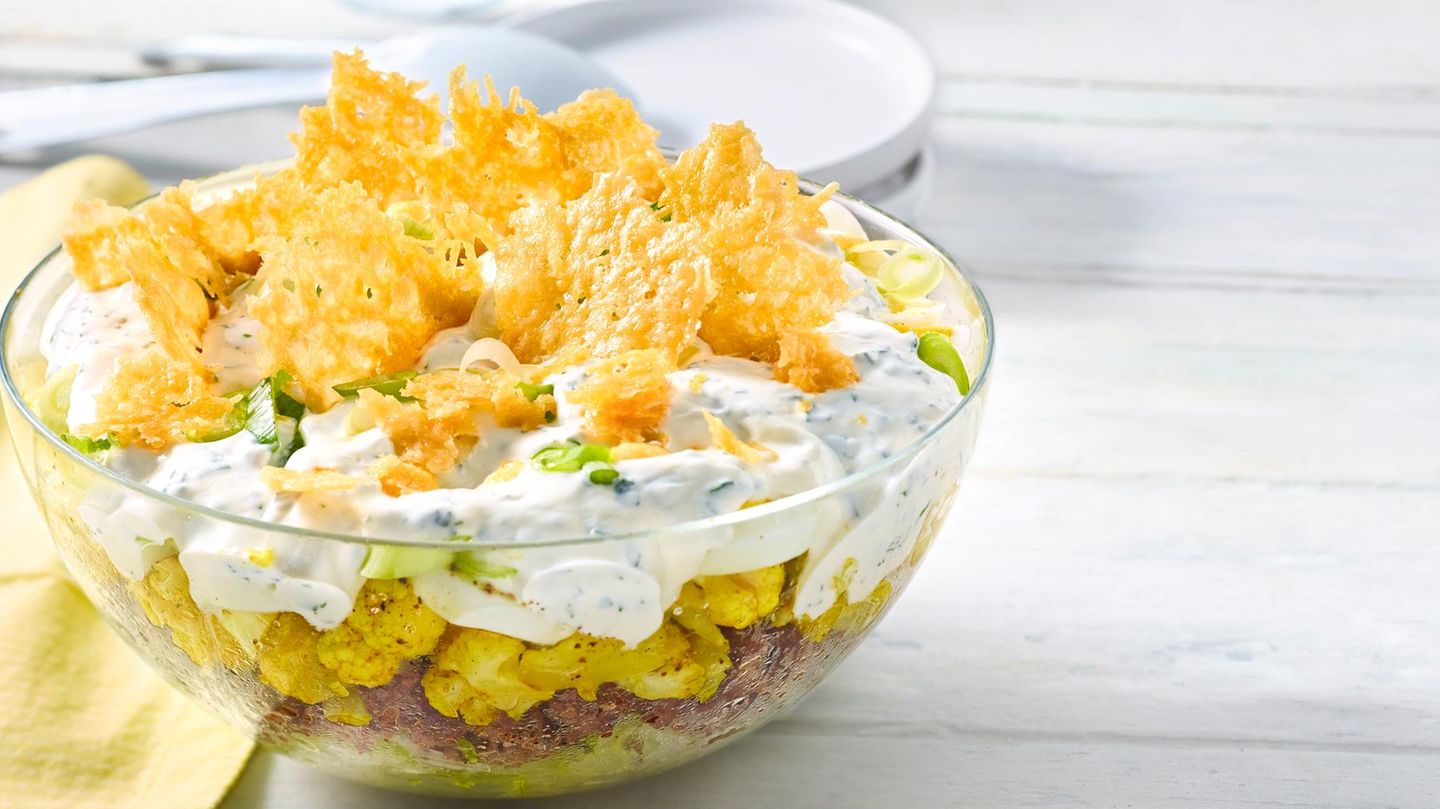 Low Carb Schichtsalat Rezept