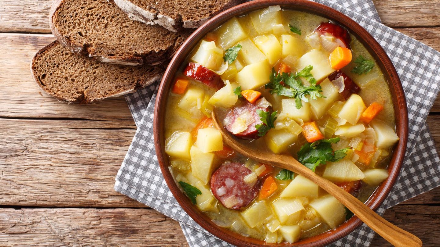 Einfache Kartoffelsuppe Rezept