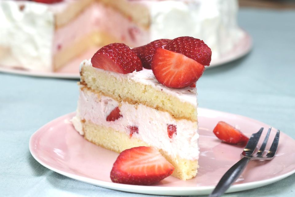 Erdbeertorte mit Frischkäse-Joghurt-Füllung Rezept - [ESSEN UND TRINKEN]