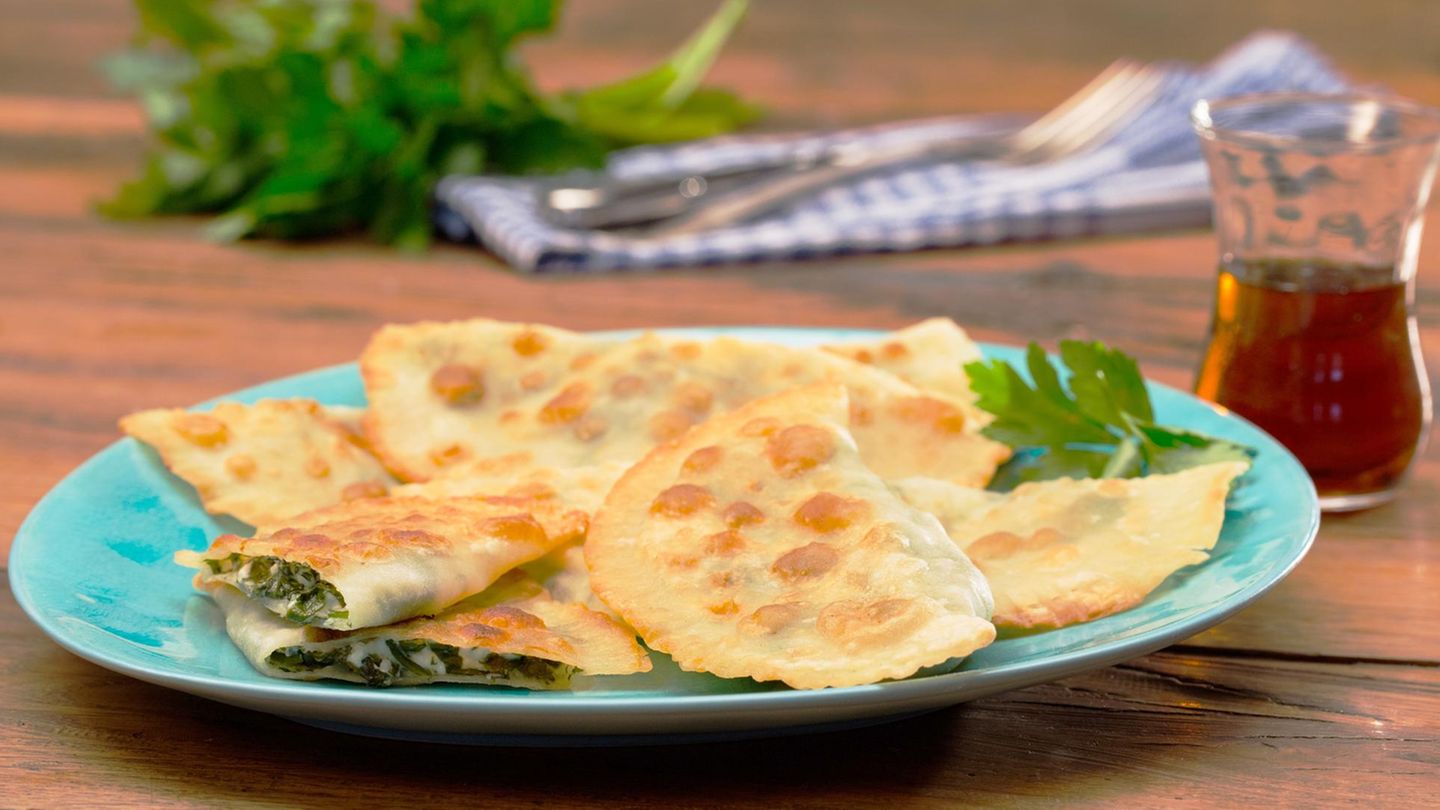 Teigtaschen mit Spinat – Mini-Gölzeme Rezept