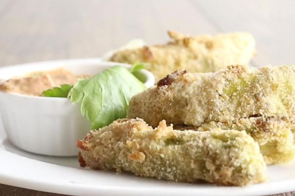 Zitronen-Salbei-Hähnchen mit Linsengemüse Rezept - [ESSEN UND TRINKEN]