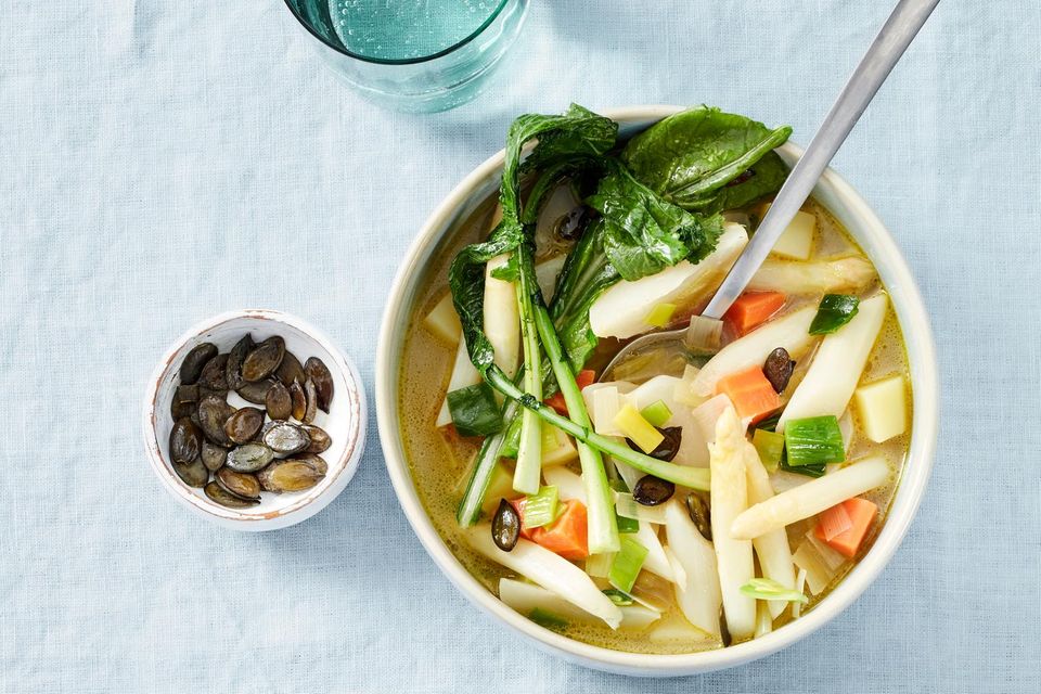 Rhabarbergrütze Rezept - [ESSEN UND TRINKEN]