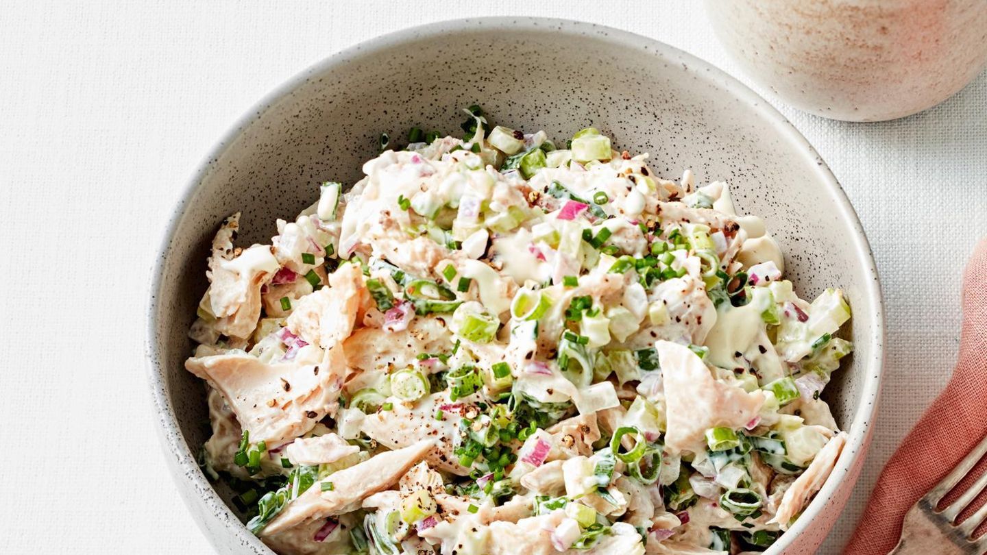 Cremiger Geflügelsalat: Low Carb & würzig
