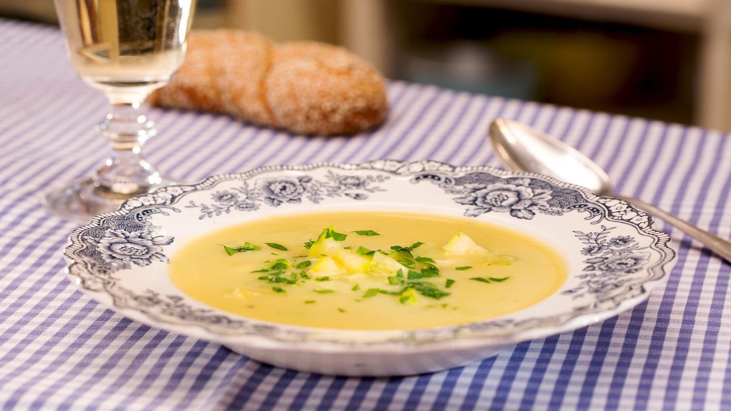 Zucchini-Cremesuppe: schnell & vegetarisch