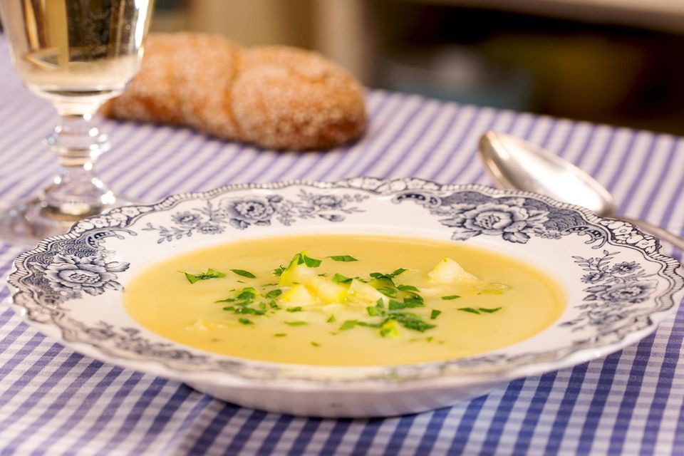 Zucchini-Cremesuppe: schnell &amp; vegetarisch - [ESSEN UND TRINKEN]