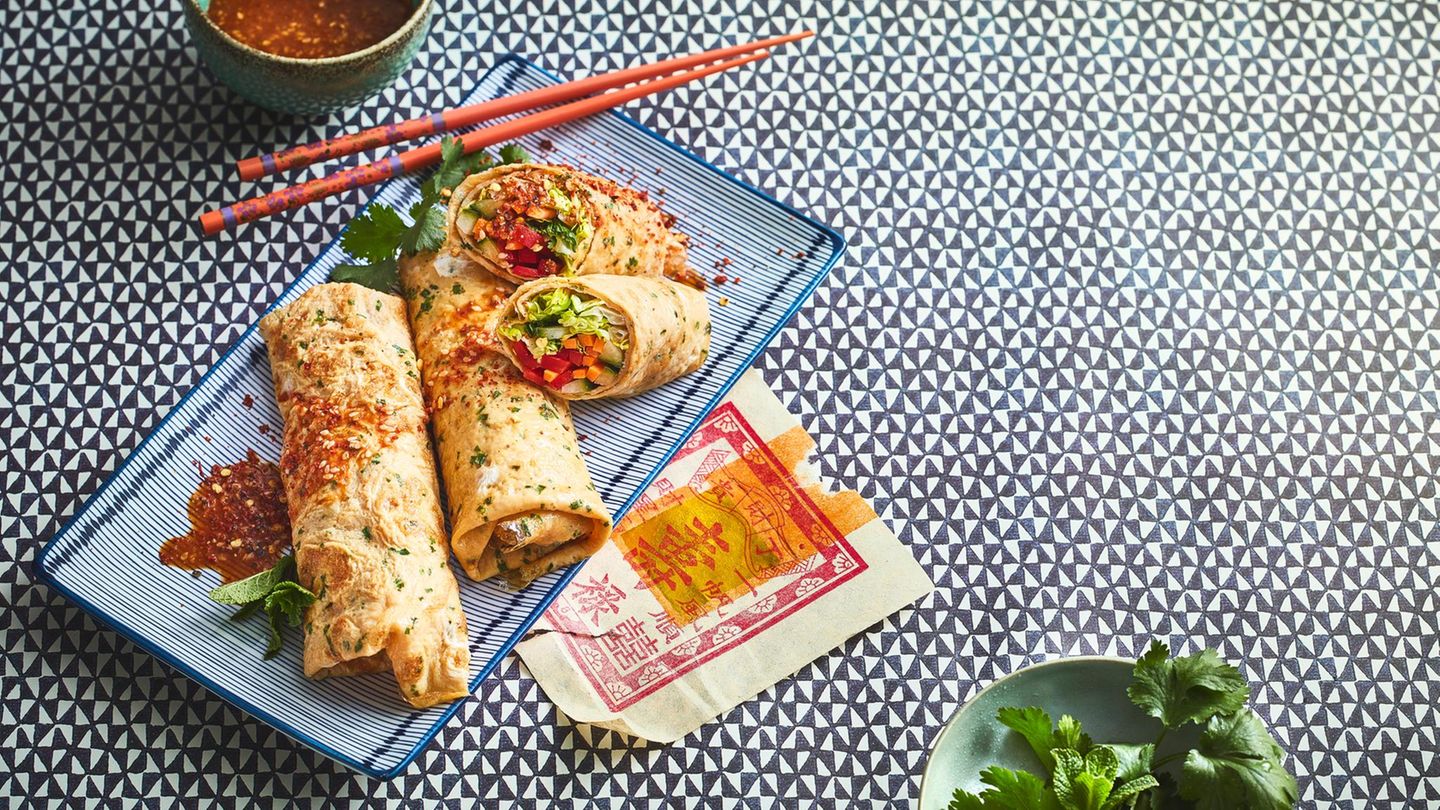 Sommerrollen mit Asia-Omelett: Fingerfood mit Aroma