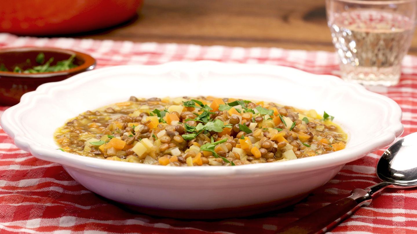 Feine Linsensuppe mit Champagnerlinsen