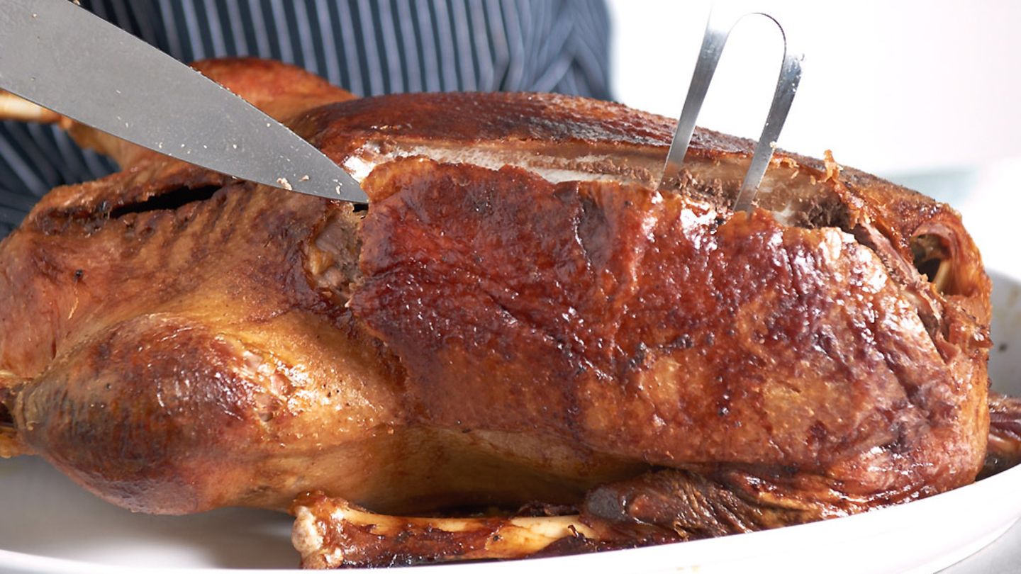 Gänsebraten Rezept: innen saftig, außen knusprig